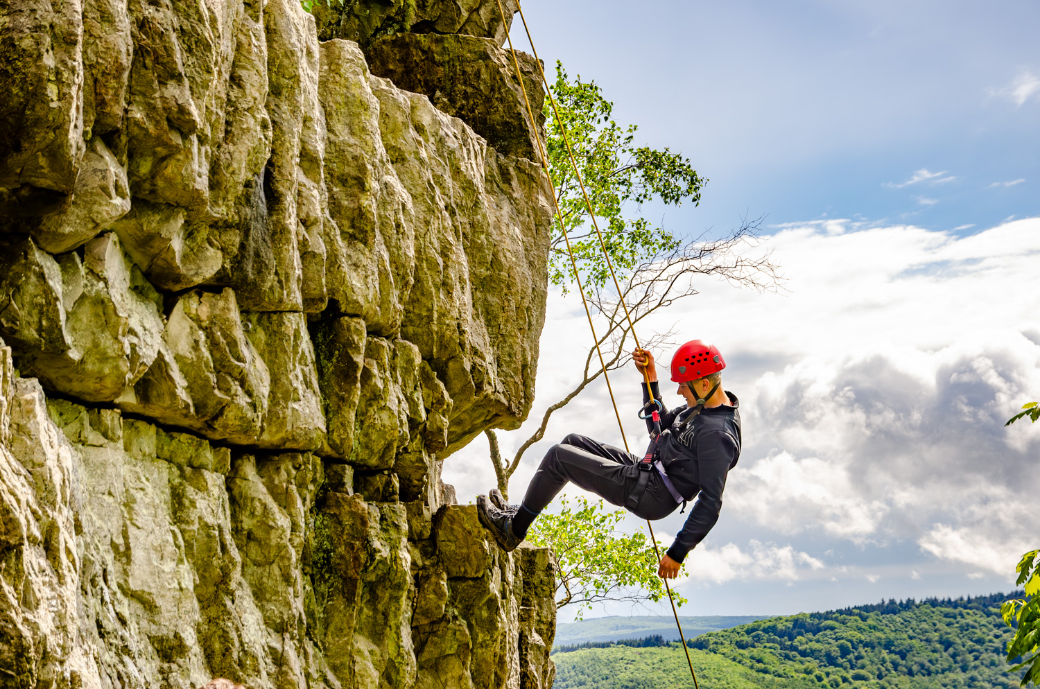 Klimmen en abseilen in de Ardennen