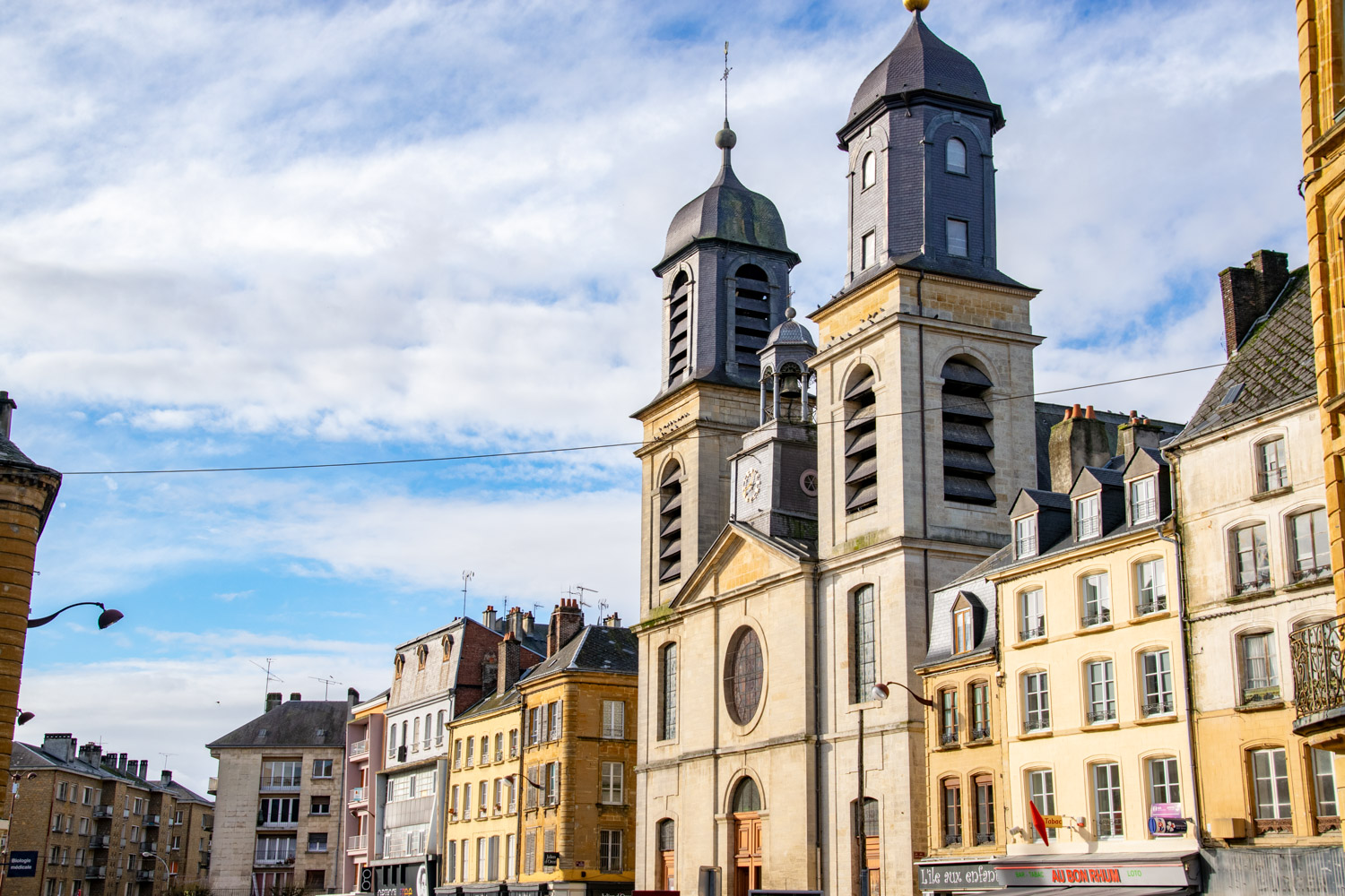 Église Saint-Charles-Borromée in Sedan - alles over de Ardennen