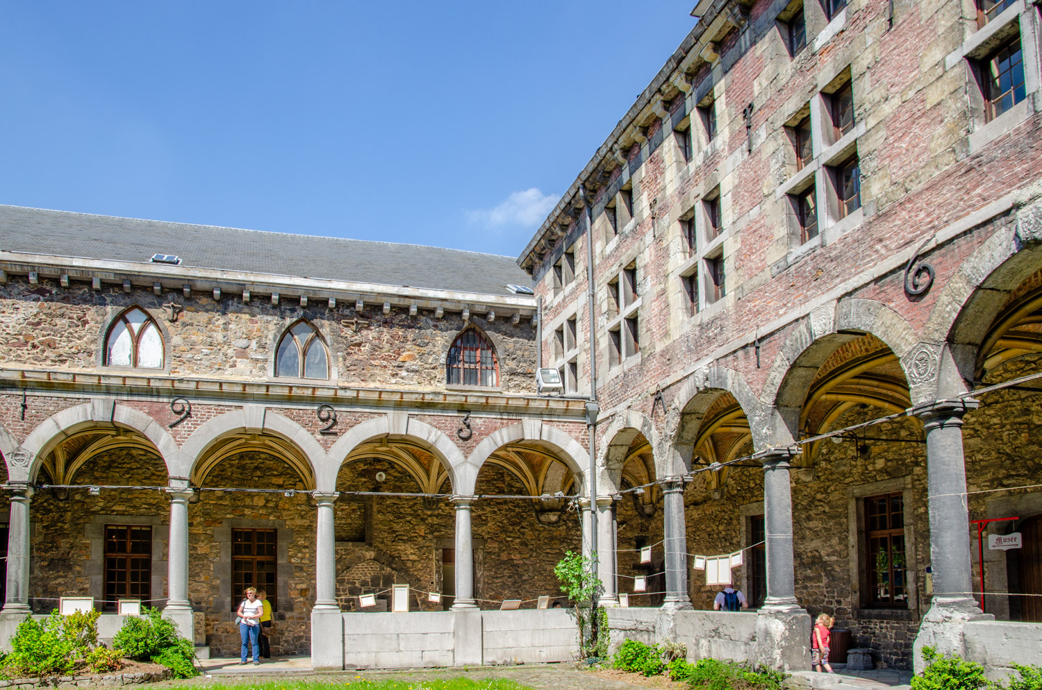 Gemeentemuseum van Huy - alles over de Ardennen