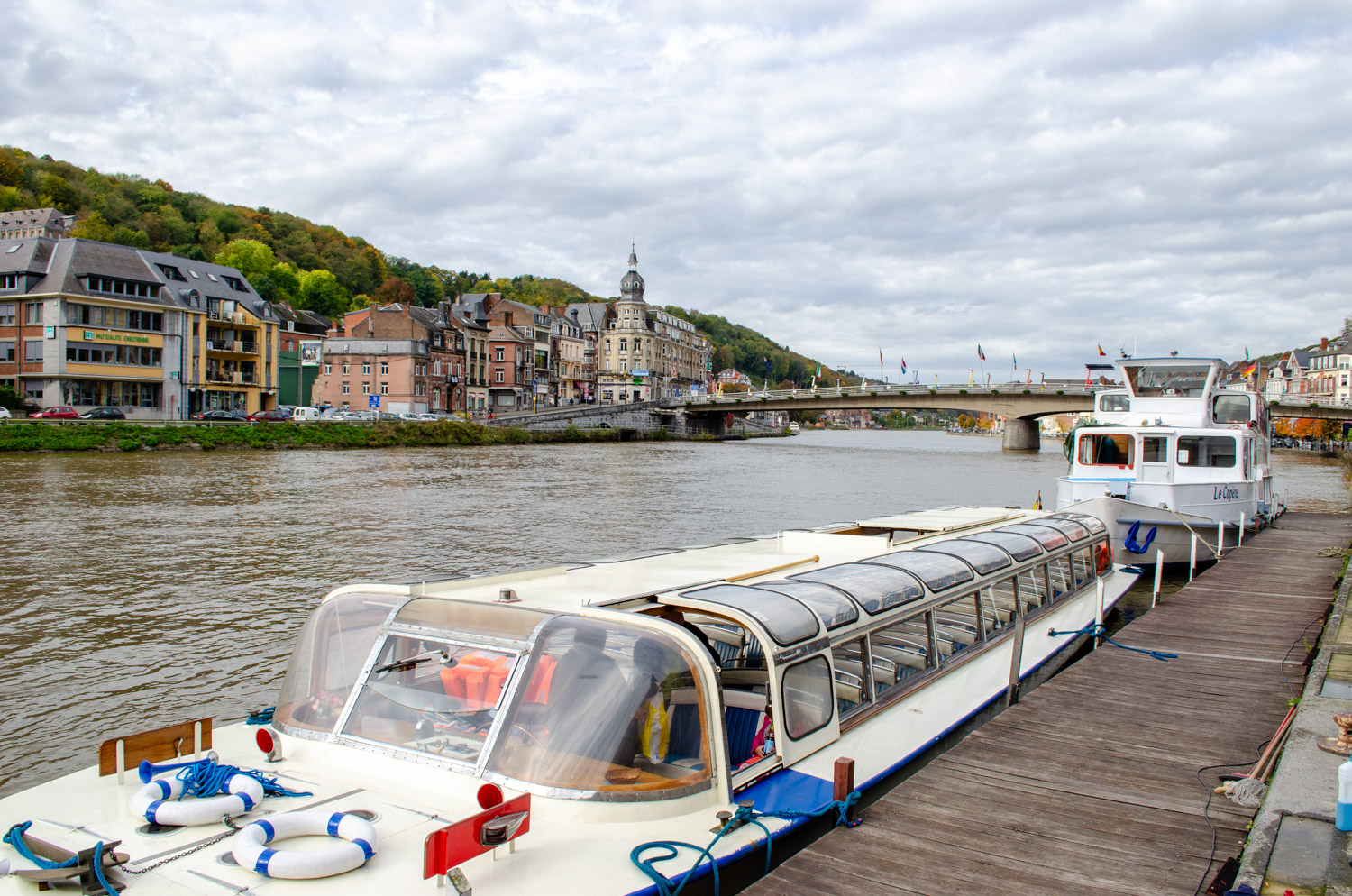 Rondvaarten op de Maas vanuit Dinant - alles over de Ardennen